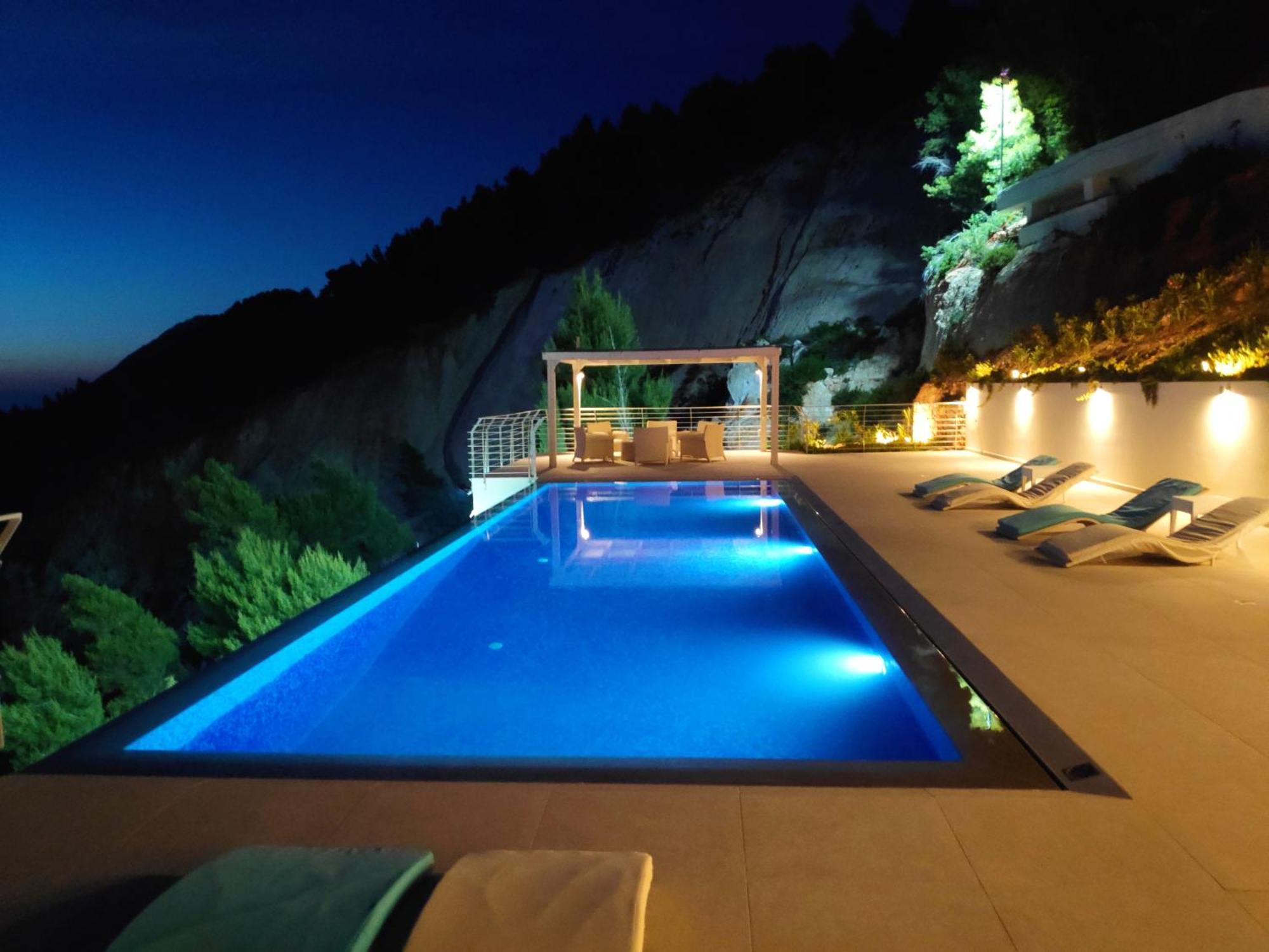 Okeanos Luxury Villas - Resort Athanion Ngoại thất bức ảnh